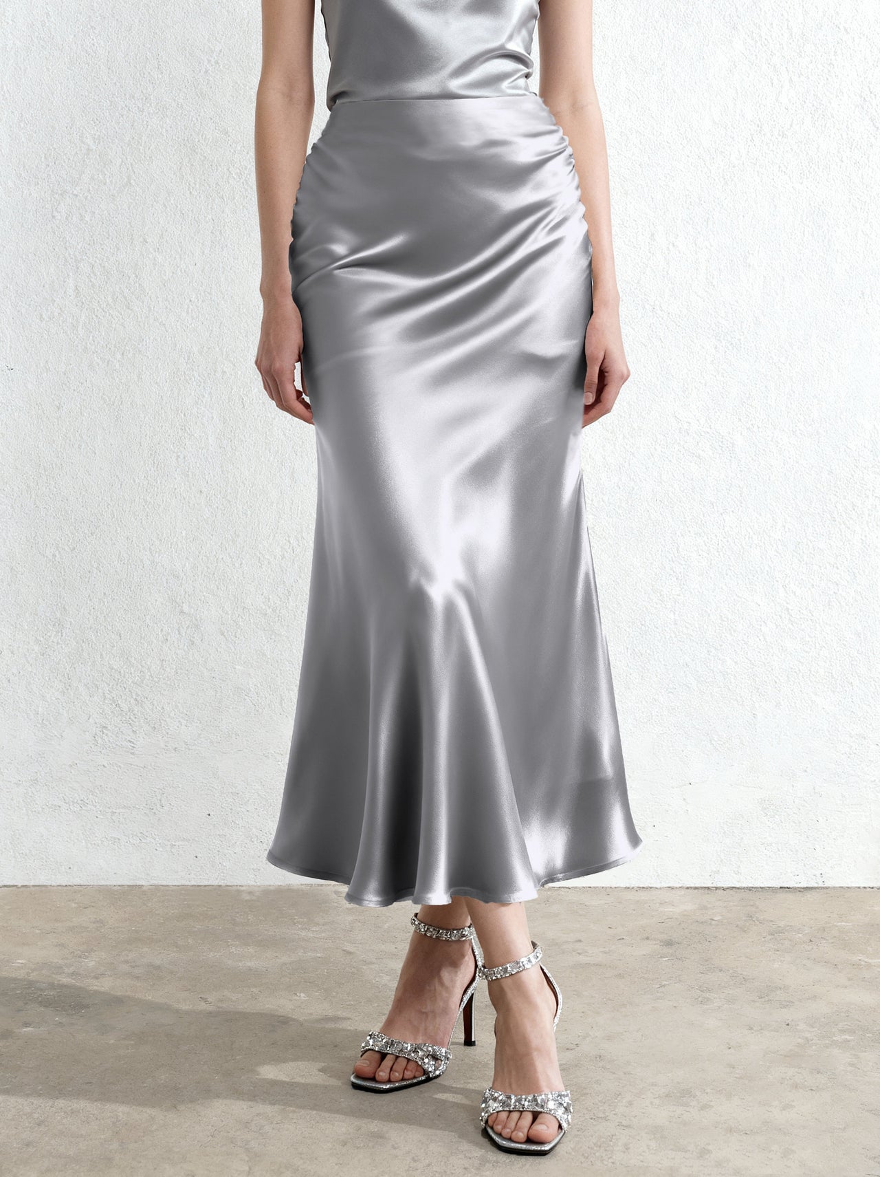 Falda Maxi Sirena de Satén Líquido – Plata