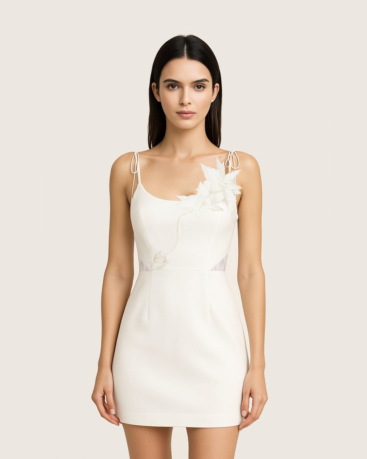 Abito con laccio a tralcio floreale - Bianco