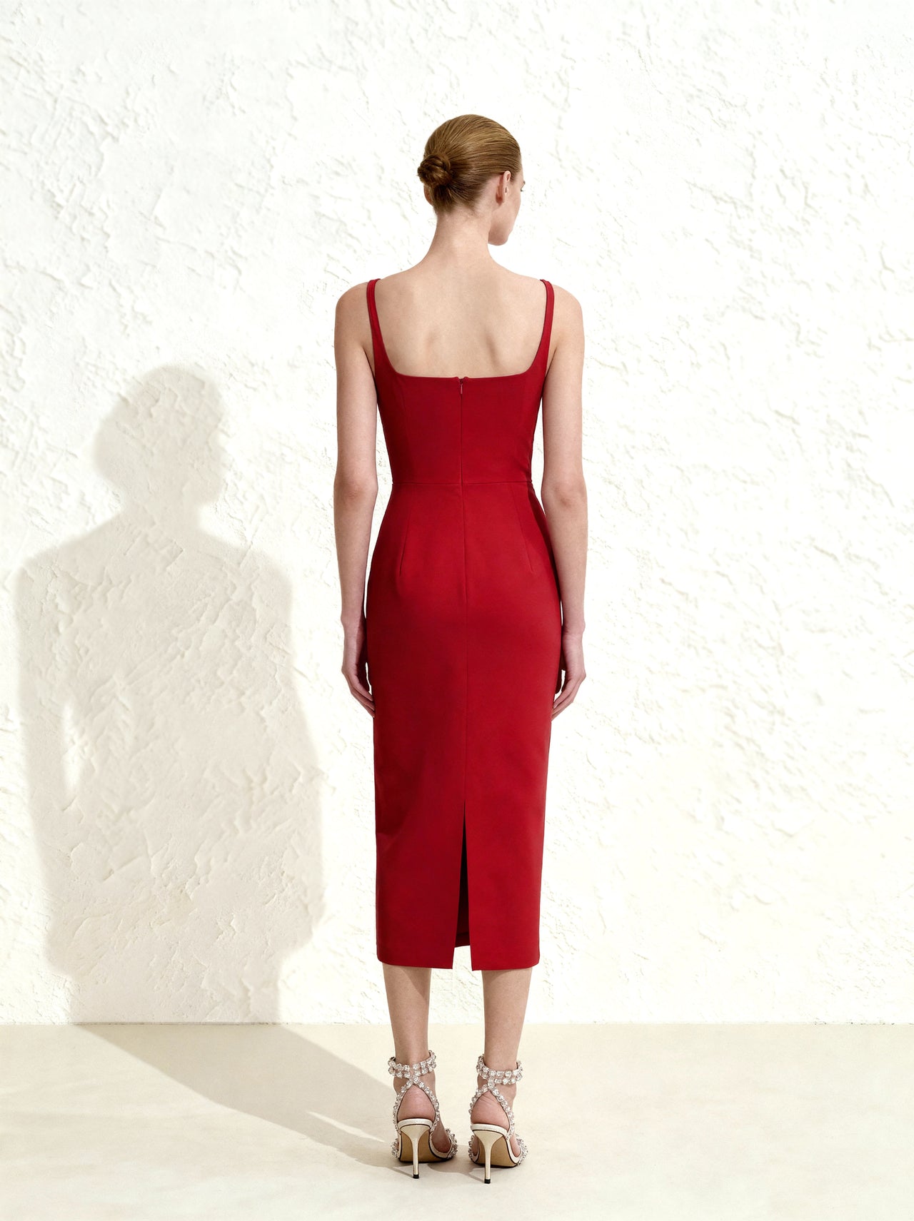 Abito tubino midi-maxi con scollo quadrato e applicazioni floreali 3D - Rosso