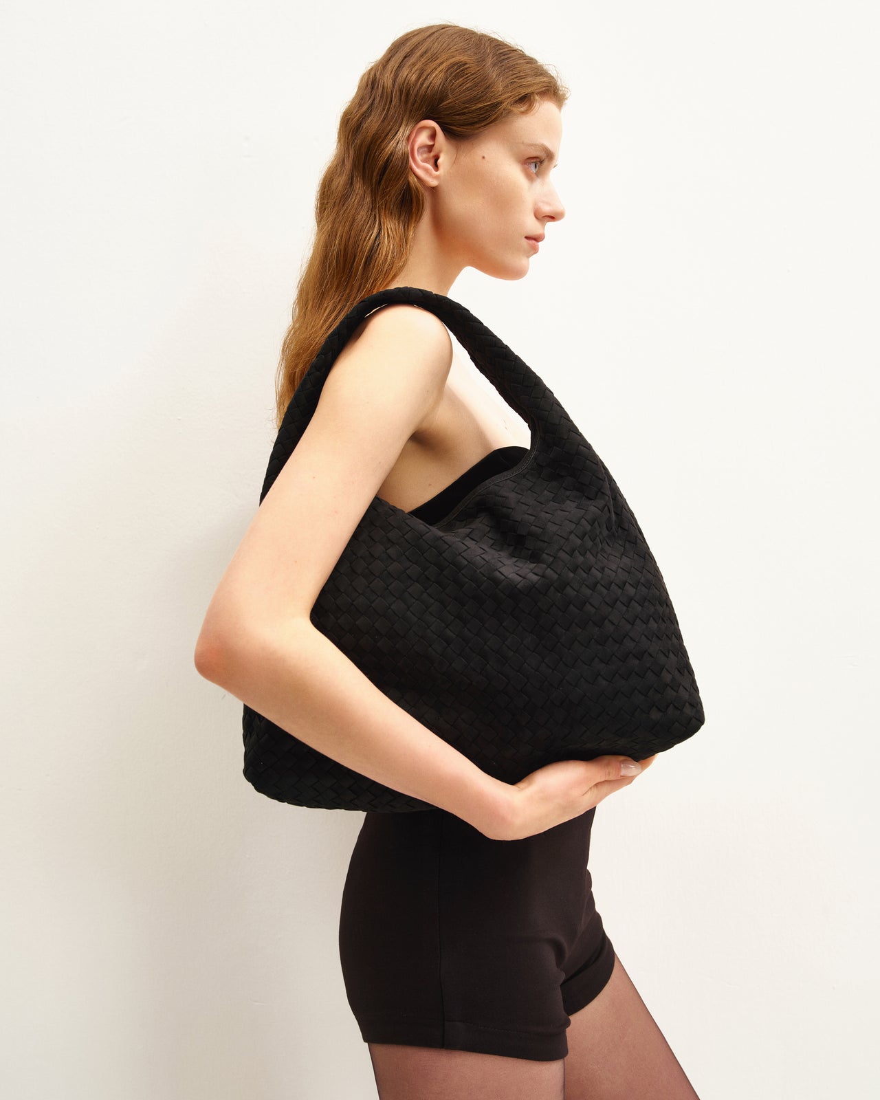 Iaura Borsa A Spalla Intrecciata In Finta Pelle Scamosciata - Nero