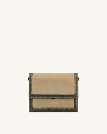 Mini tracolla con patta in finto suede - Verde