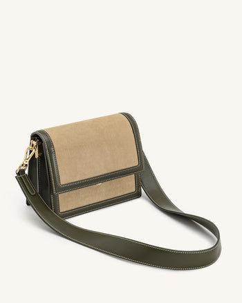 Mini tracolla con patta in finto suede - Verde