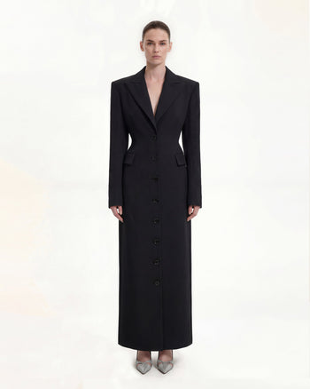 Maxi cappotto aderente con revers e spalle Structured - Nero