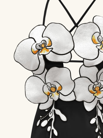 Abito con orchidea ricamata – Nero/Bianco