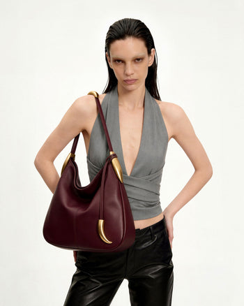 Nina Borsa Hobo con Ciondolo in Metallo - Bordeaux