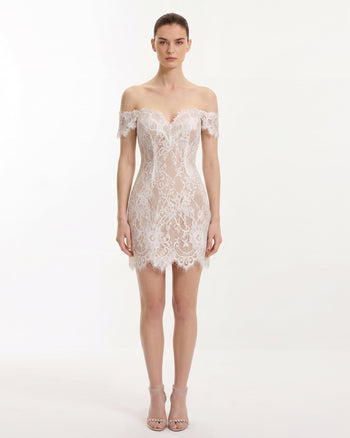 Mini abito in pizzo con spalla Off - Bianco