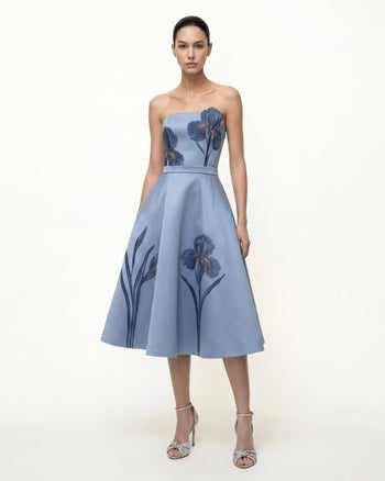 Abito midi a trapezio senza spalline ricamato Iris - Blu polvere