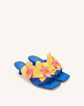 Serena Sandali con tacco e infradito con ricamo orchidea - Blu reale
