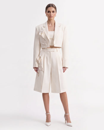 Blazer cropped con applicazione floreale - Bianco
