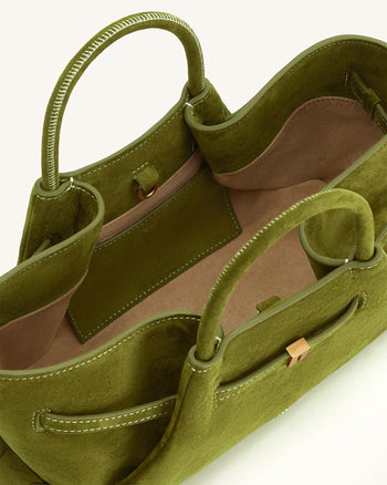 Maeve Borsa shopper in ecopelle scamosciata con ciondolo a bassotto in metallo - Verde Oliva