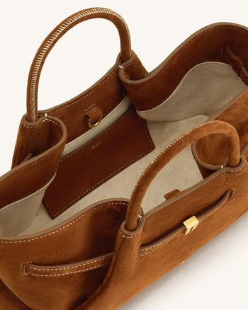 Maeve Borsa tote in ecopelle scamosciata con ciondolo metallico a forma di bassotto - Marrone