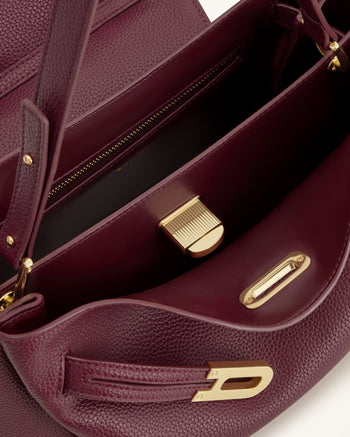 Rhea Borsa a spalla con doppia fibbia effetto martellato - Bordeaux scuro