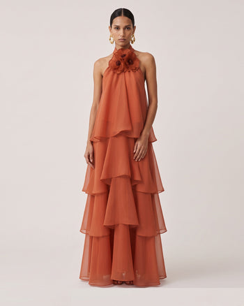 Poppy Maxi abito a balze con volant ricamato e allacciatura al collo - Arancione bruciato