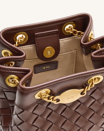 Yara Borsa a Secchiello Intrecciata a Mano - Marrone Scuro