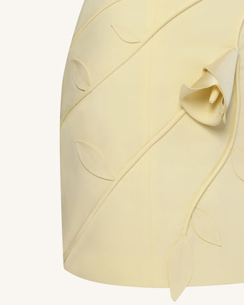 Miniabito senza spalline con applicazioni floreali 3D - Giallo