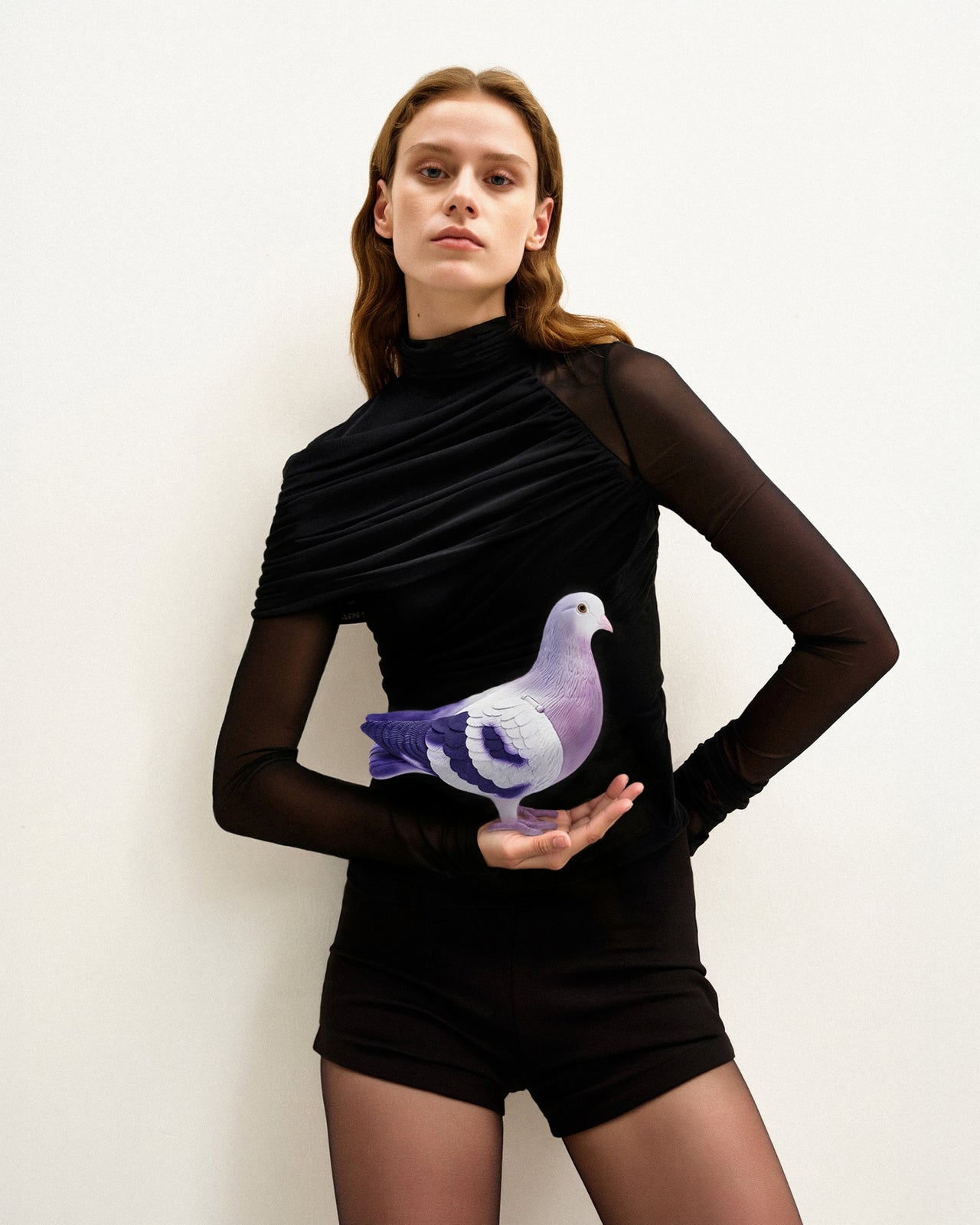 Clutch Kallie con motivo di piccione-viola