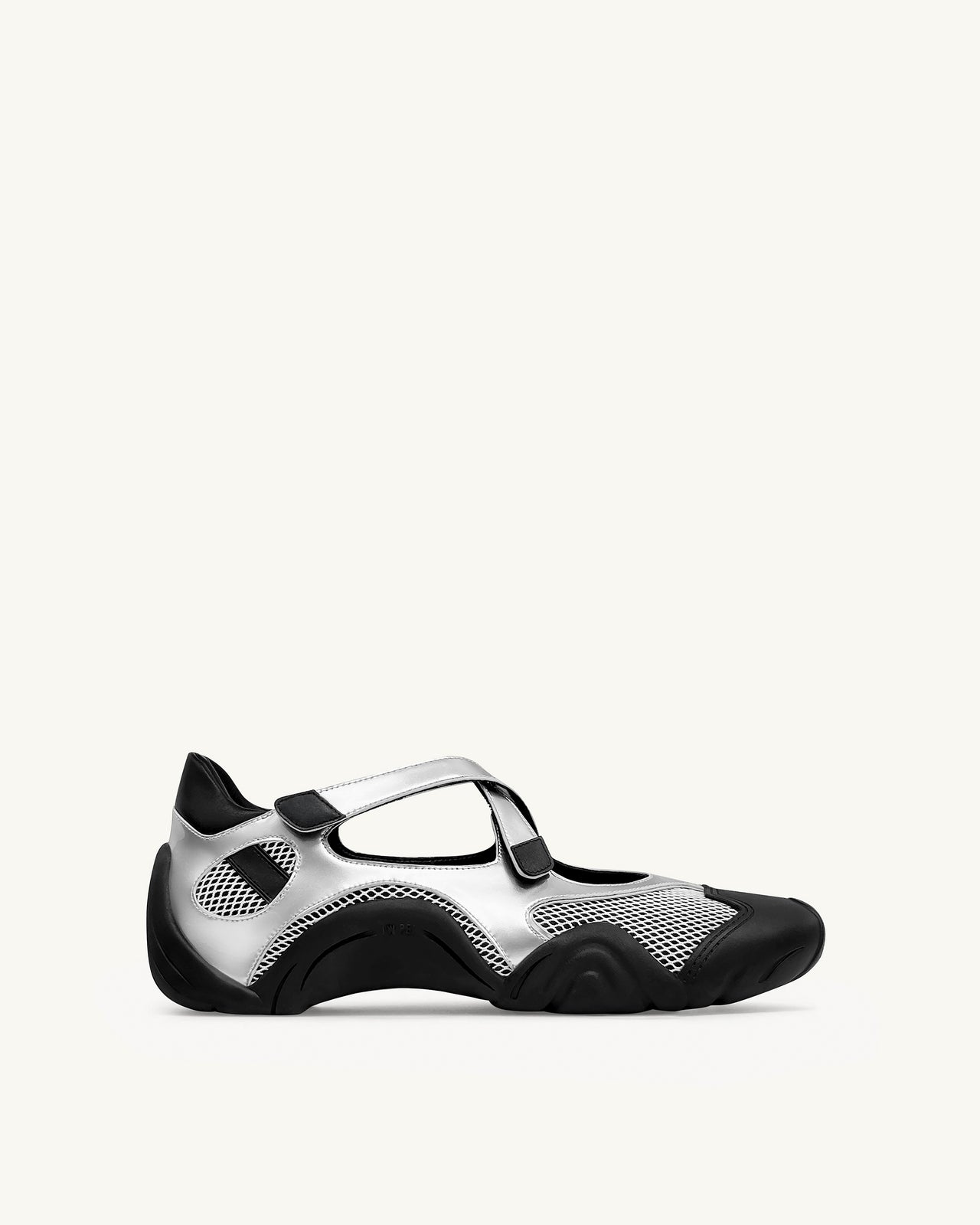 Caitlin Zapatillas con Recortes de Malla – Plata