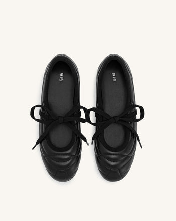 Ballerine allacciate con impunture Erika - Nero