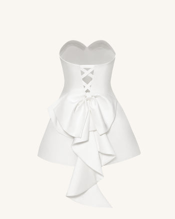 Abito corto a fascia in raso con fiocco posteriore - Bianco