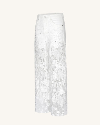Jeans in denim bianco a vita alta con gamba ampia, ricami in pizzo e strass