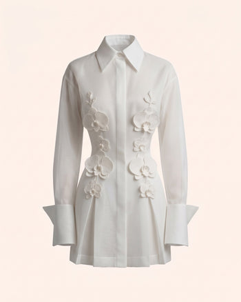 Mini abito camicia a collo alto con bottoni e orchidee decorative - Bianco