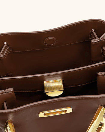 Daria Borsa a Spalla con Ciondolo in Metallo - Marrone Scuro